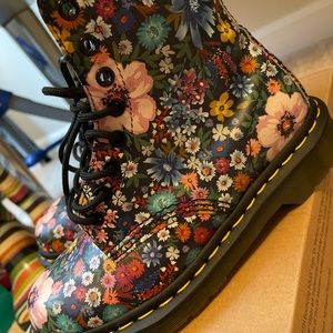 Womens pascal floral print boots